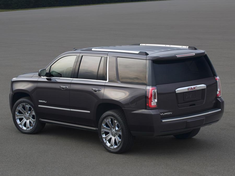  GMC Yukon Denali 2015 года  (фото 7 из 52)